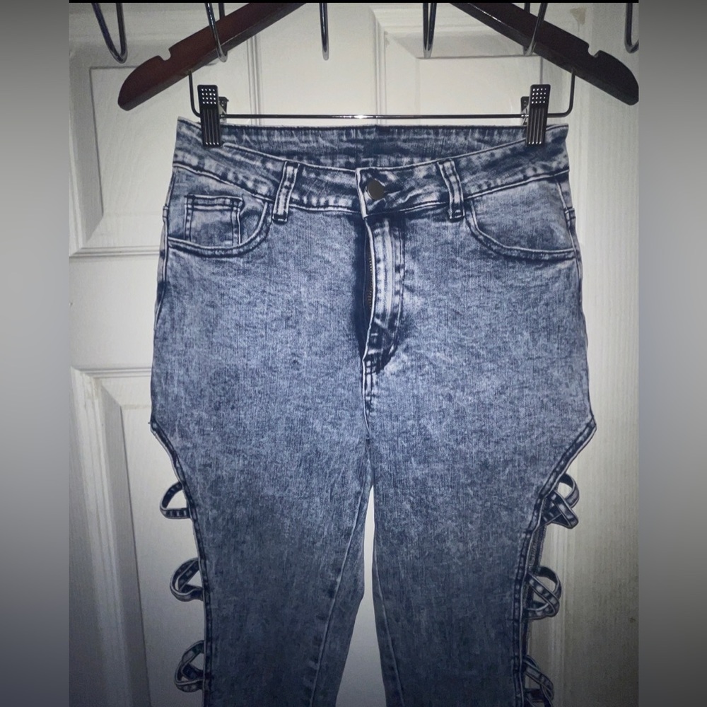 Brand : SHEIN Size : W 28 L32 Color : Blue